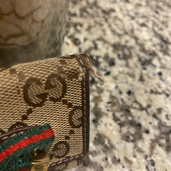 GUCCI Key and Card Holder - Picture 3 of 10